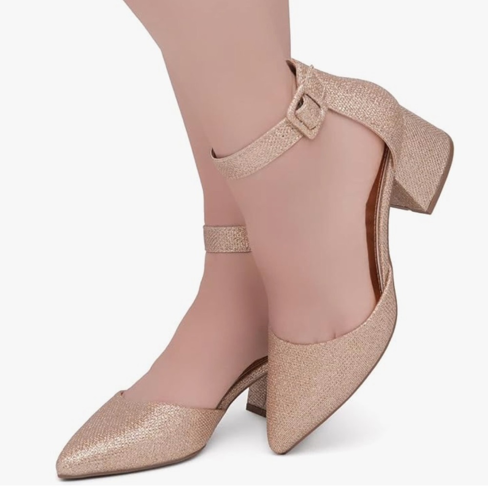 Low Chunky Heels with Closed Pointed Toe & Ankle Strap size 7 Sparkly Rose Gold